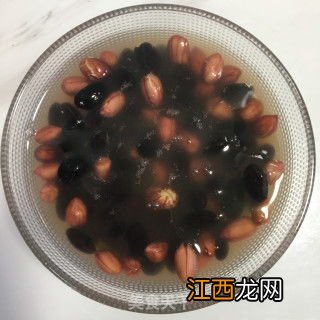 黑豆花生榨汁怎么做