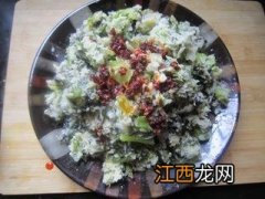 锅里怎么蒸菜