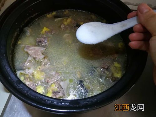 甲鱼和排骨用什么炖