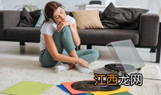 草戒指歌词，草编戒指歌曲