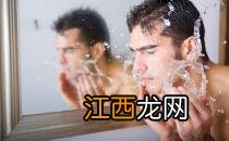 男士如何正确使用洁面仪