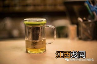 玻璃杯的茶锈怎么去除