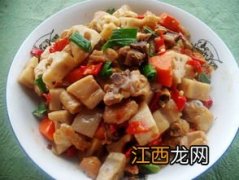 很小的鸡肉丁炒多久