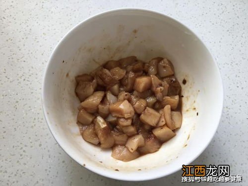 鸡丁下锅多久才能熟