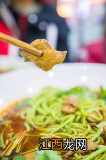 肥肠面配什么菜