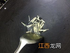 肥猪肉切丝后怎么做好