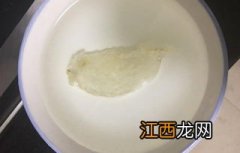 燕窝要泡多久才可以炖了