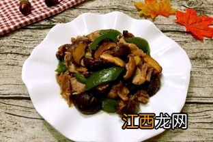 素食香菇和什么一起炒