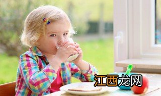 怎么引导两岁孩子独立吃饭 怎么引导两岁孩子独立吃饭呢