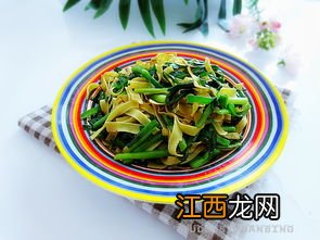 干豆腐卷韭菜叫什么