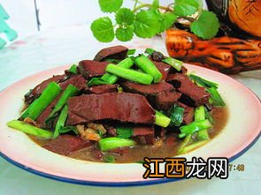 什么蔬菜炒猪血好吃