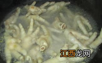 泡鸡脚用什么调