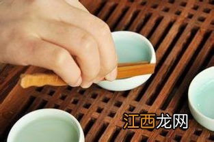 茶杯里有茶渍怎么去除