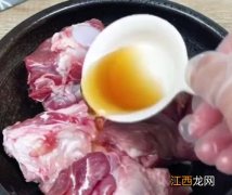 大骨在电饭锅中炖多久才可以好