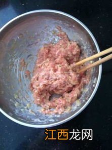 生氽丸子用什么肉