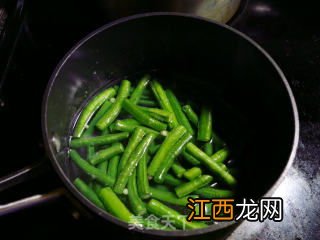 凉拌豇豆煮多久