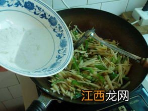 脆土豆丝怎么炒好吃视频教程