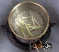 葱根水怎么做