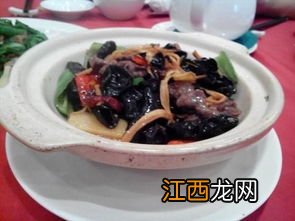 牛肉筋 木耳西红柿叫什么菜累的