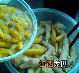 泡椒鸡脚冷水下锅煮多久