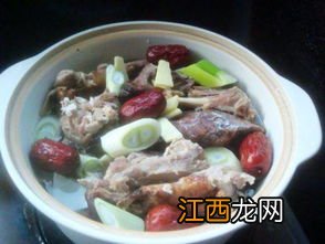鸭架汤里面放什么菜好
