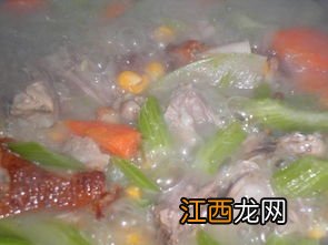 鸭架汤里面放什么菜好