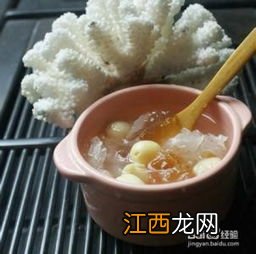 桃胶和莲子胶炖有什么效果