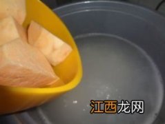 煮红薯大米汤先当什么