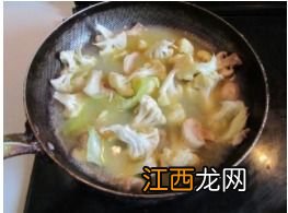 花菜烧汤要多久