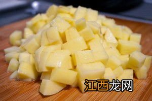 黄油煎土豆需要多久