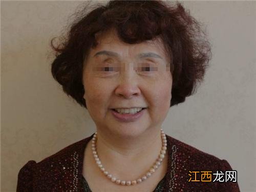 12年前，试管生下俩女儿的60岁产妇，如今却说：若有来生，不会生