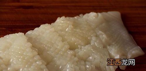 冰鲜墨鱼怎么处理