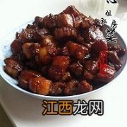 小炖肉里适合加什么菜