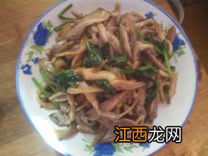 什么菜跟蘑菇炒