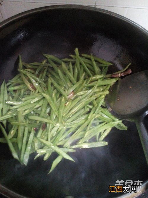 扁芸豆炒多久