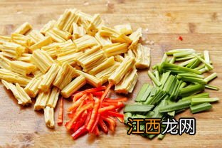 凉拌腐竹和芹菜放什么佐料好吃