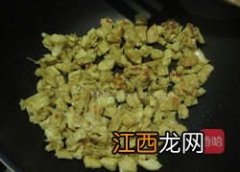 拌土豆豆皮的酱怎么做