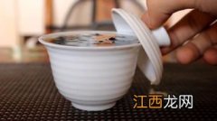 盖碗泡茶怎么去浮沫