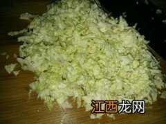 白菜猪肉馅怎么调视频