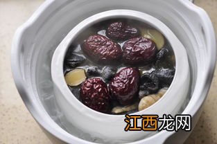 洋参红枣乌鸡汤炖多久