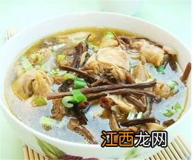 鸡炖茶树菇加什么料