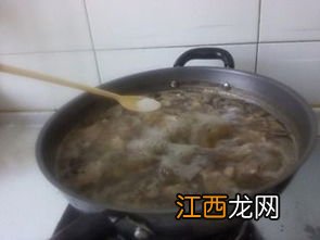 猪肉煮海带放什么调料