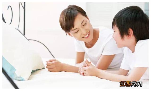 美国专家研究发现:高智商的人小时候都有3个共同点,并非是遗传