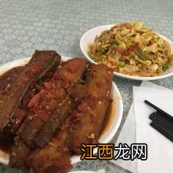 红烧带鱼搭配什么菜好