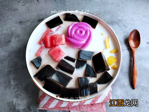 烧仙草配什么水果好吃