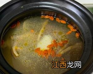 砂锅炖鸽子多久