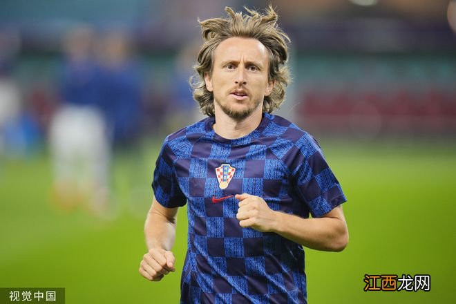 艺高人胆大!摩洛哥门神险传球进自家门 擦门线飞过