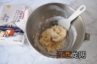 吐司火腿肠炼乳能做什么吃的