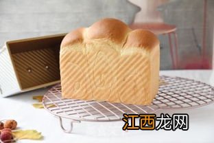 吐司火腿肠炼乳能做什么吃的