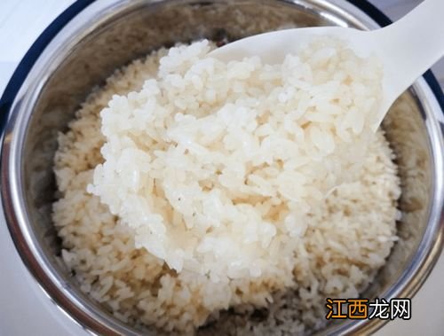 红豆糯米饭蒸多久